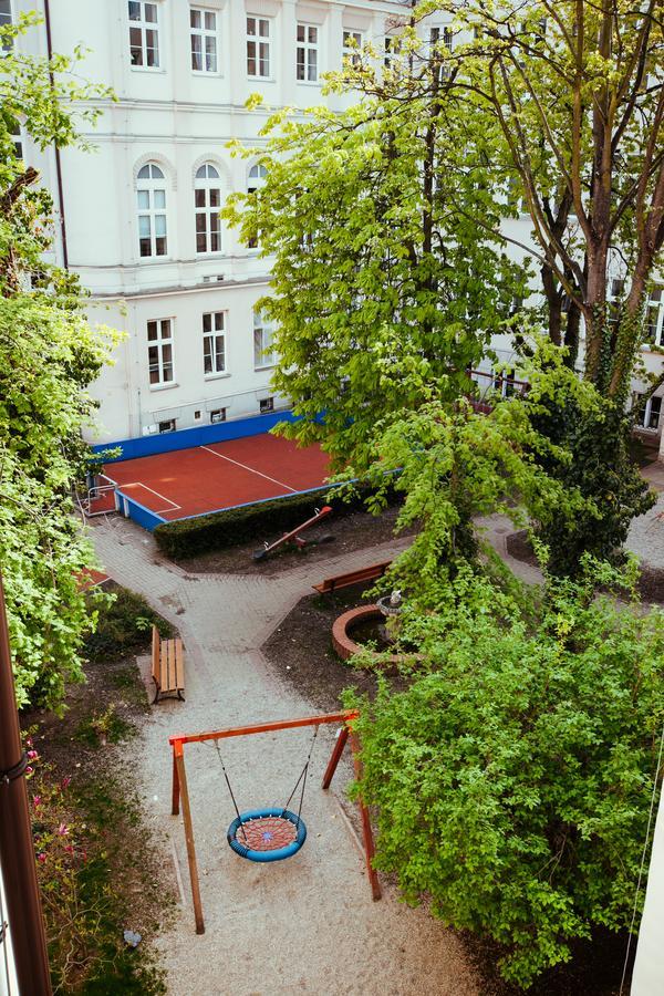 Hôtel Erasmus Dorm à Varsovie Extérieur photo