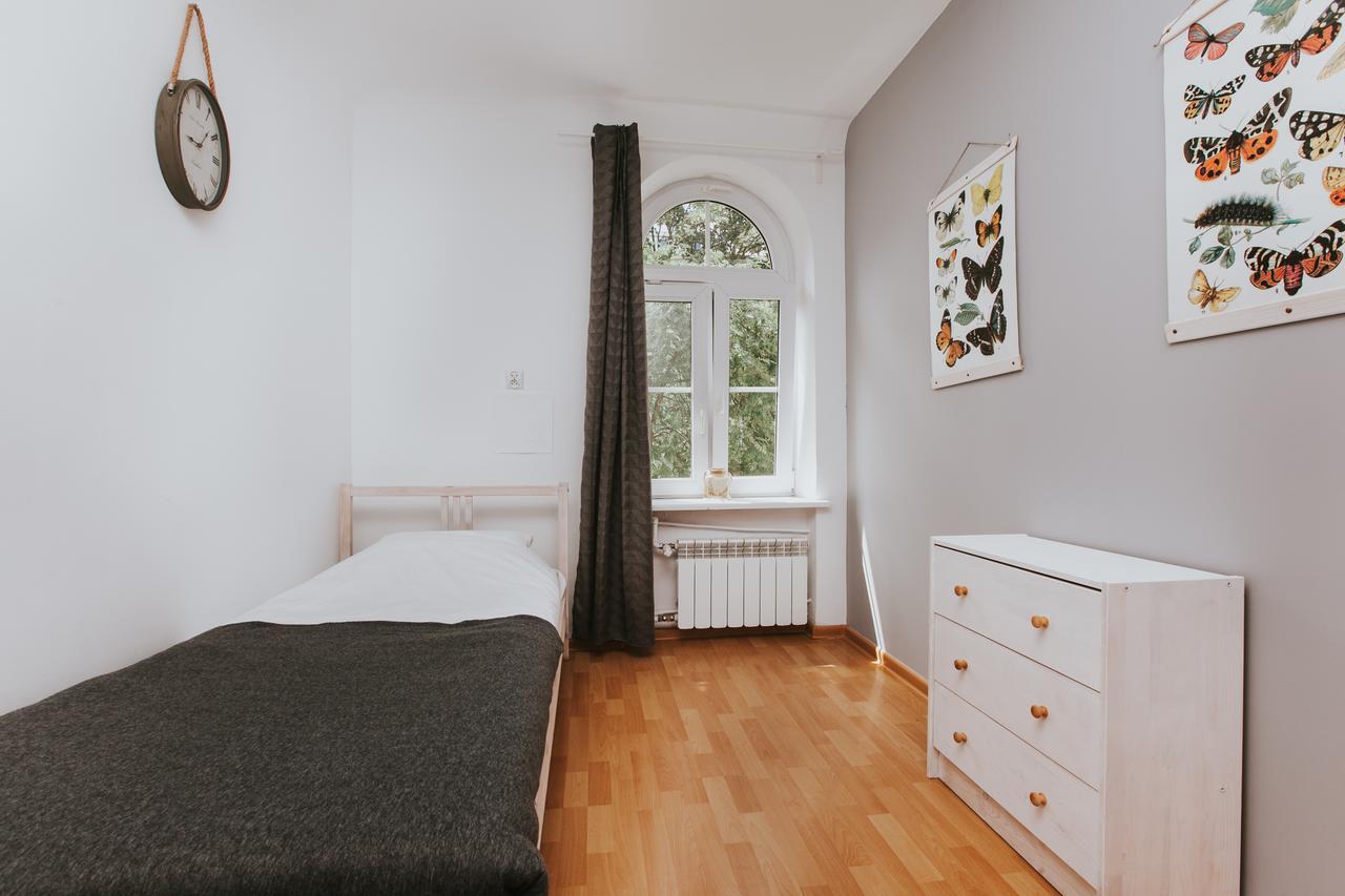 Hôtel Erasmus Dorm à Varsovie Extérieur photo